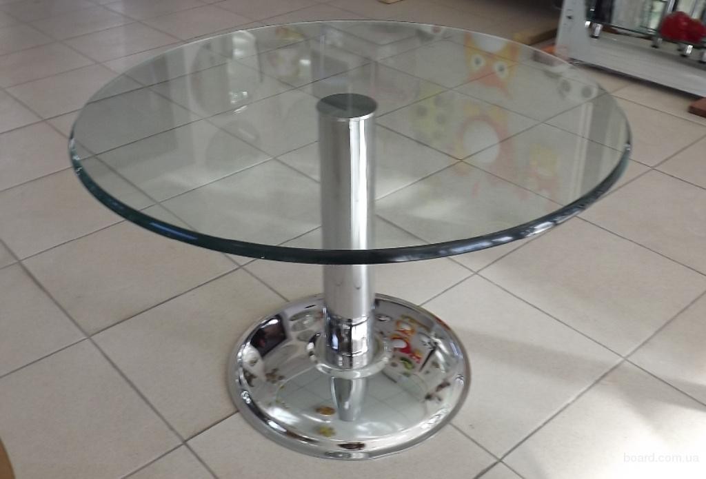 столик со стеклянной столешницей