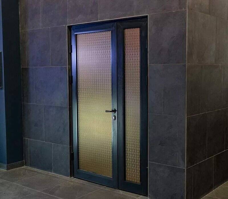Алюминиевые межкомнатные двери
